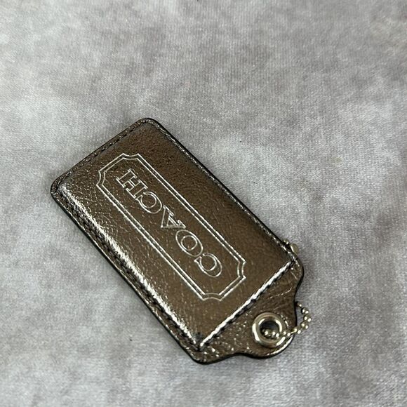 Coach Julia 14968 Script Large Leather Fob - Picture 5 of 7